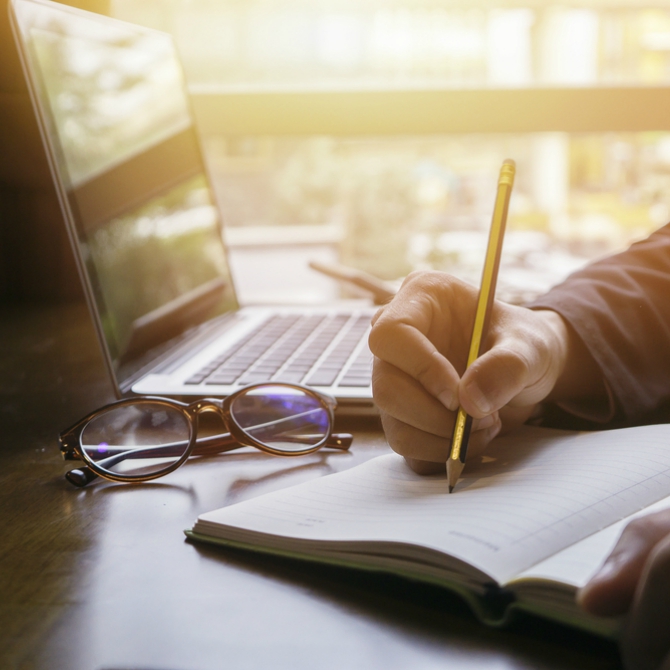 Estudar em uma faculdade a noite: Entenda como conciliar com o trabalho