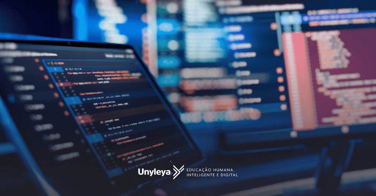Arquiteto de software: o que faz e como se tornar?